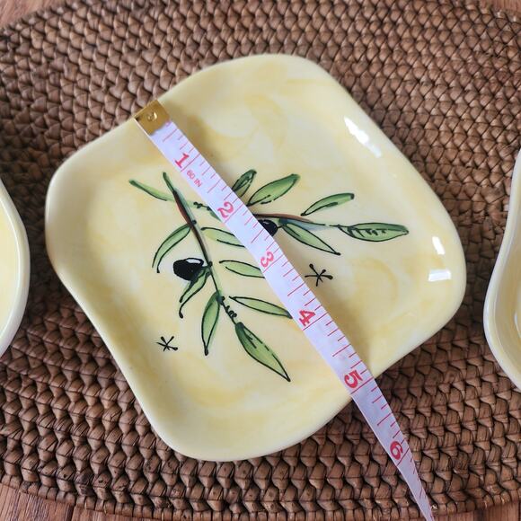 Julia Junkin 5" appetizer plates set of 3 yellow with black olive & branch print - Picture 8 of 9